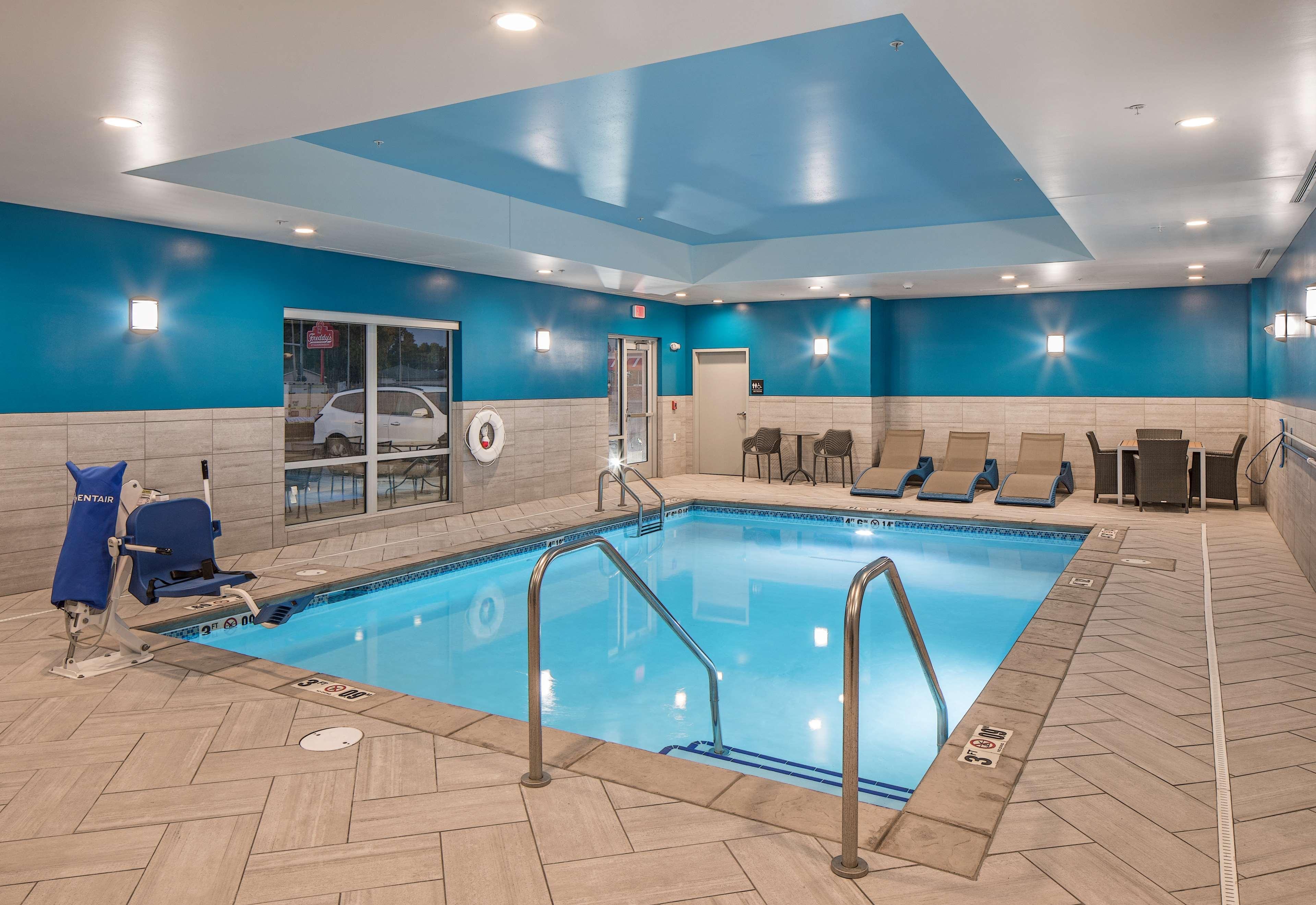 Hampton Inn Columbus Bagian luar foto